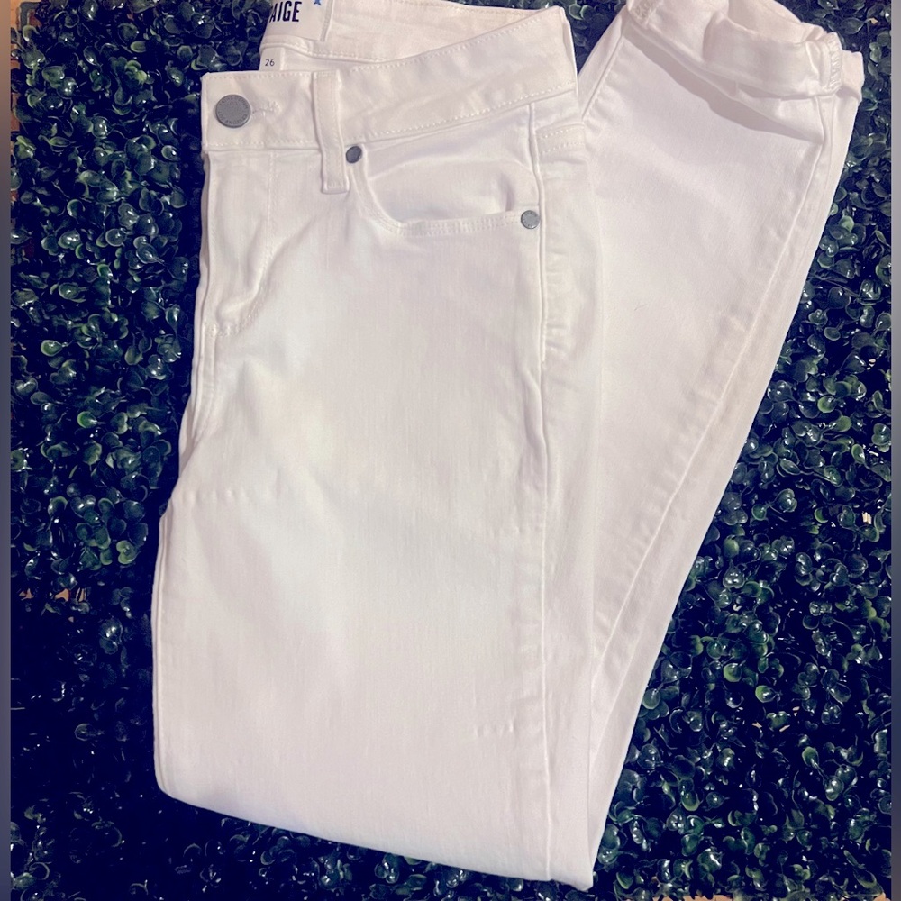 Paige - White Denim Cropped Pant